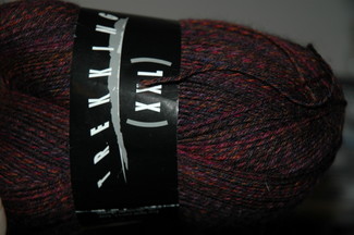 Trekking XXL in #76 (berry colors)
